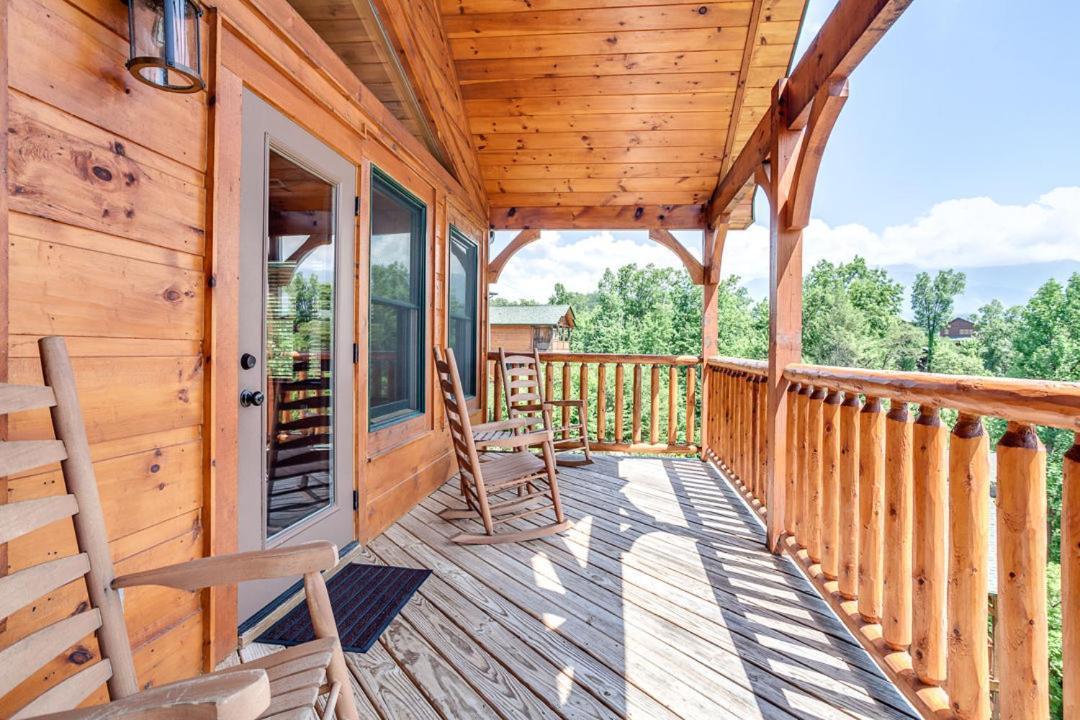 Gatlinburg Cabin With Private Hot Tub By Staycating Kültér fotó