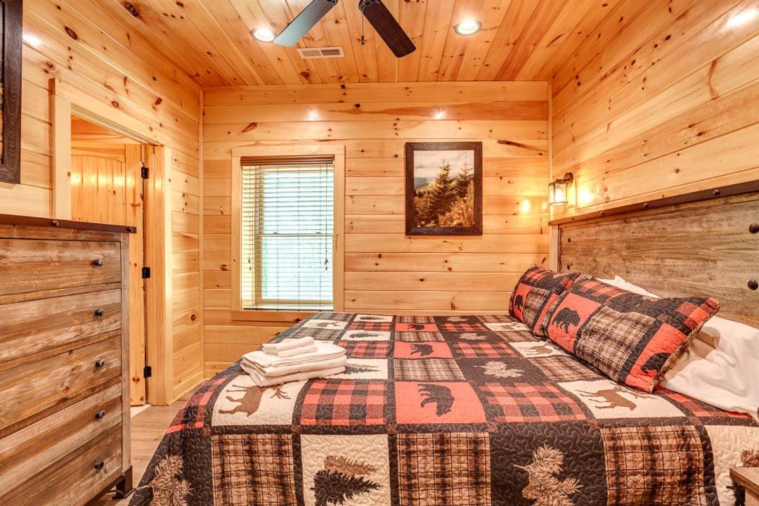 Gatlinburg Cabin With Private Hot Tub By Staycating Kültér fotó