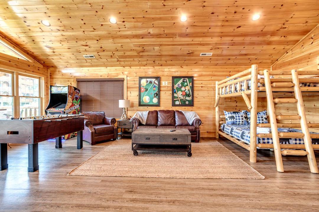 Gatlinburg Cabin With Private Hot Tub By Staycating Kültér fotó