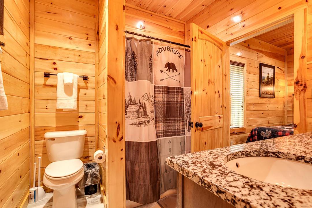 Gatlinburg Cabin With Private Hot Tub By Staycating Kültér fotó